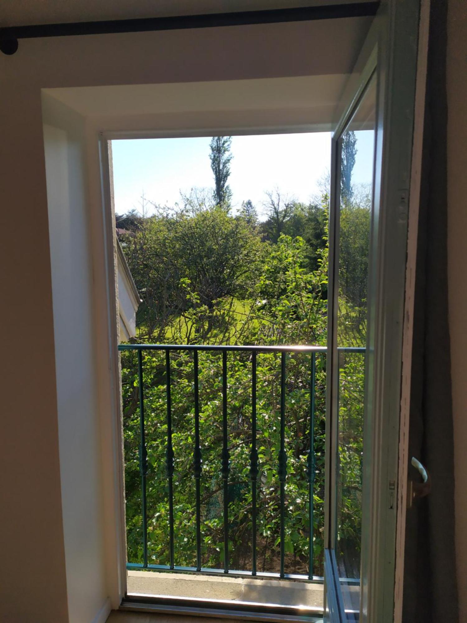 Bed and Breakfast La Fee Des Eaux Vernaison Экстерьер фото